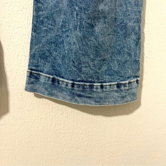 Wrangler Retro Women's Mae Mid Rise Wide Leg Trouser Kacey Jeans Acid Wash 35x34 - Picture 11 of 12